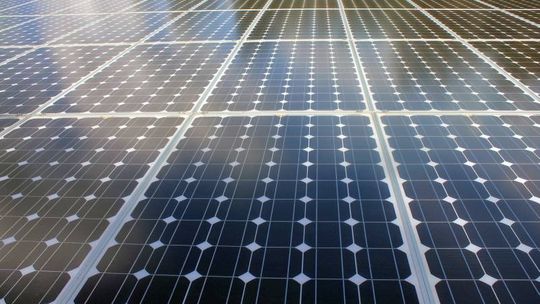 Ostatni dzwonek na unijną dotację na panele słoneczne