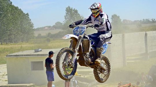 Ostatnia runda Otwartych Mistrzostw Lubelszczyzny w motocrossie, w niedzielę w Karolinie