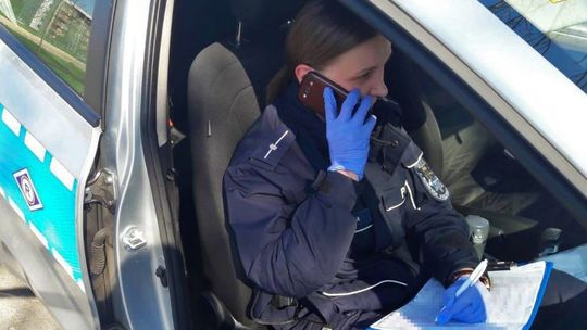 Ostatniej doby policjanci skontrolowali 114 tys. osób poddanych kwarantannie. Nie wszyscy stosowali się do zaleceń