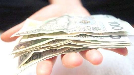 Oświadczenia majątkowe burmistrzów. Sprawdź, ile zarabiają i co mają