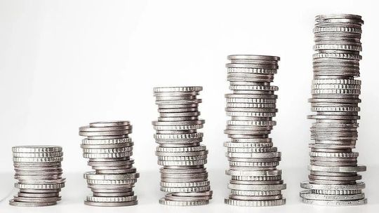 Oszczędny jak Polak. Wolimy systematycznie odkładać pieniądze