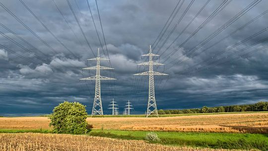Oszczędzą na energii, dofinansują edukację