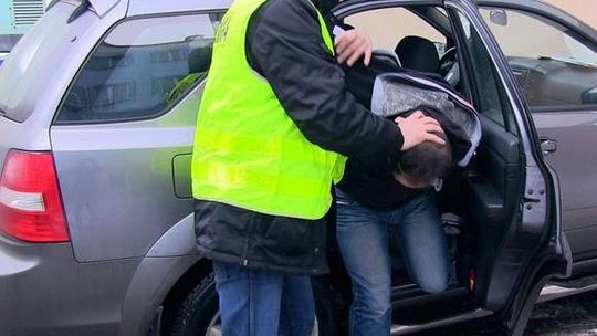 Oszukali na internetowych aukcjach. Wpadli w ręce policji