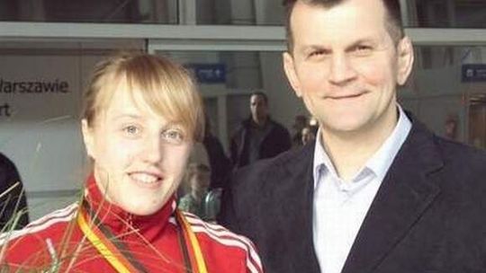 Oszukana przez sędziego Katarzyna Krawczyk odpadła w ćwierćfinale mistrzostw Europy w zapasach