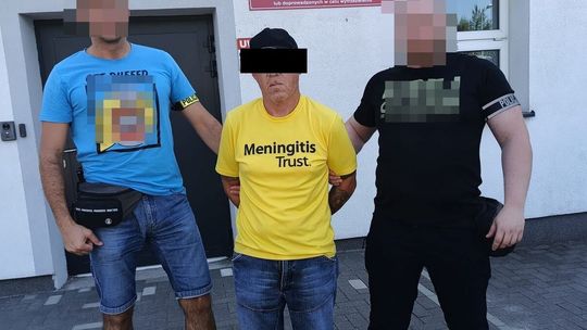 Oszukiwał "na policjanta". Trafił na prawdziwych funkcjonariuszy