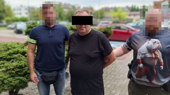 Oszust z Zamościa zatrzymany. Naciągnął 68-latka na 2,5 mln zł