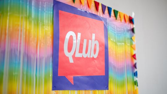 Otwarto QLub. „Przestrzeń spoza porządku kapitalistycznego”