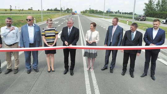 Otworzyli nowy odcinek drogi wojewódzkiej. 17 kilometrów za 64 mln złotych
