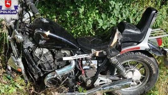 Owad wpadł kierowcy samochodu do oka? W wypadku zginął motocyklista