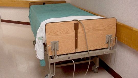 Pacjentka zmarła po porodzie. Szpital składa kondolencje