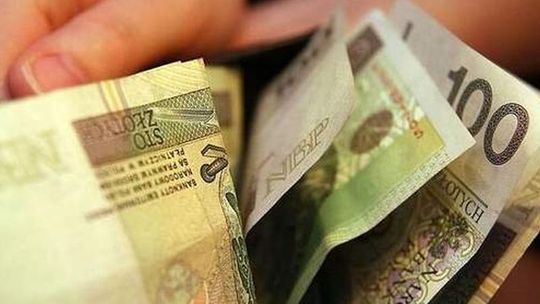 Padli ofiarą oszustów. Zamiast pracy dostali pożyczki do spłaty