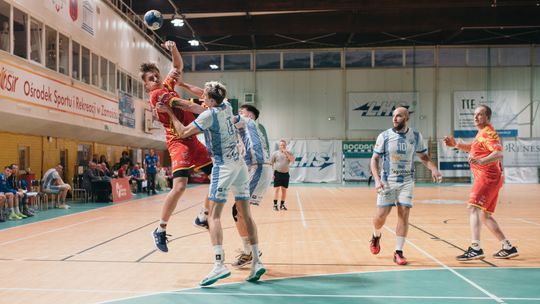 Padwa Zamość wygrała bez problemów, przykra niespodzianka w Białej Podlaskiej