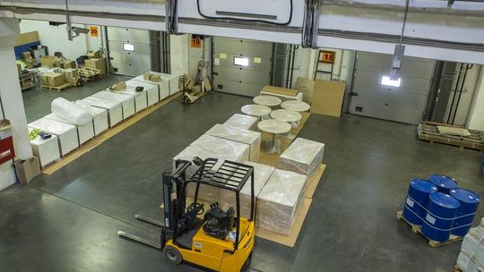 Pakowanie towarów do wysyłki – jakie artykuły Ci się przydadzą? Pakowanie towarów do wysyłki – jakie artykuły Ci się przydadzą?