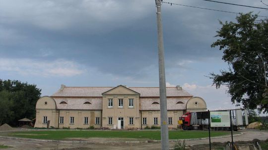 Pałac w gminie Dorohusk doczekał się remontu. Co udało się odkryć?