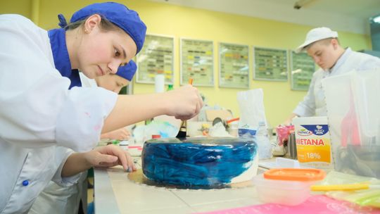 Palce lizać, czyli zmagania najlepszych młodych cukierników w Lublinie. Powstały prawdziwe "Cuda świata" [zdjęcia]