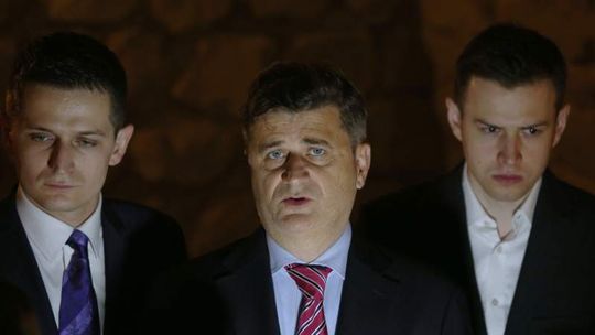 Palikot donosi na PiS i biskupów. Przy okazji wzywa Korwina-Mikke do debaty (wideo)