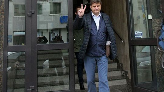 Palikot grozi prokuraturą za zdjęcie symboli religijnych