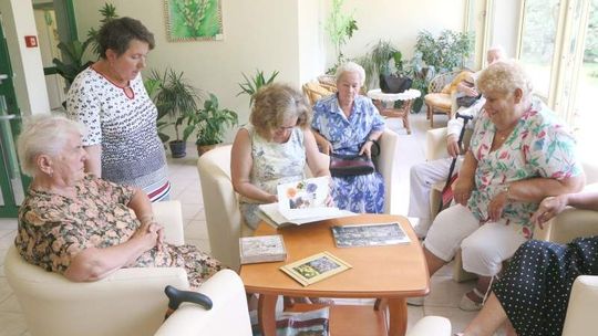 Pamięć ma grzbiet i okładkę. I tylko jeden egzemplarz