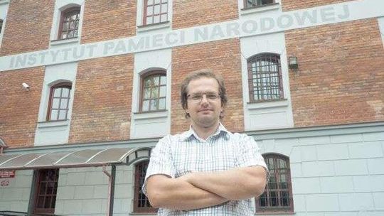 Pamięć o wygranej wojnie z bolszewikami wymazywano na każdy możliwy sposób