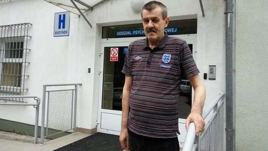 Pan Jan spędził 20 lat w szpitalu psychiatrycznym. Już dawno mógł wyjść? Nasz reportaż