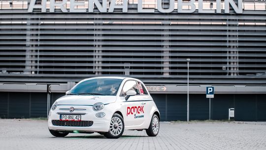 Panek wprowadza Fiaty 500. Jedno z tych aut jest już w Lublinie