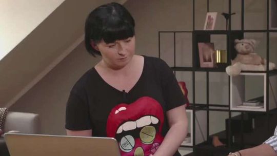 Pani Anna ma 30 lat, ale w internecie udaje 14-letnią Kamilkę. Ma ważny cel [wideo]