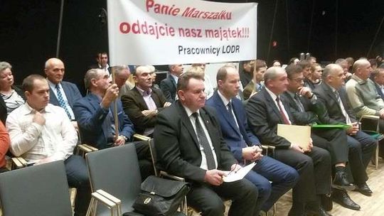 "Panie Marszałku oddajcie nasz majątek!!!". Spór o LODR na sesji sejmiku