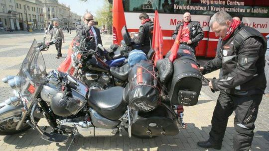 Papieskim szlakiem na motocyklach (zdjęcia)