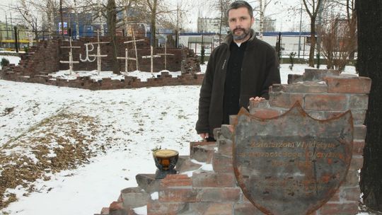 Parafianie zbudowali pomnik Żołnierzy Wyklętych