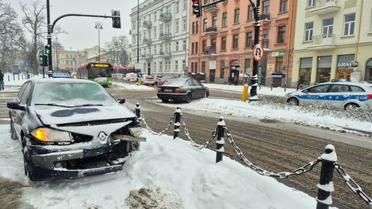 Paraliż Lublina, pociągi spóźnione, ślisko na drogach Paraliż Lublina, pociągi spóźnione, ślisko na drogach