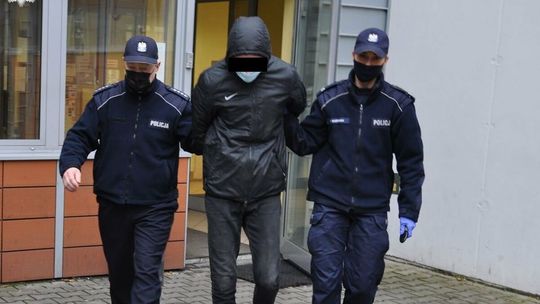 Parczew. Kradzież sklepowa, a potem awantura z policją