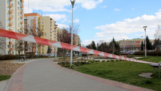 Parki i skwery w Puławach zamknięte. Dzieci i młodzież tylko z dorosłymi