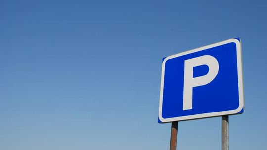 Parking przy cmentarzu. Za milion złotych