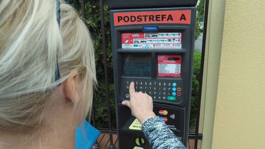 Parkowanie w Lublinie zdrożeje. Zła wiadomość dla posiadaczy aut hybrydowych [nowe ceny]