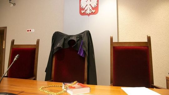 Partia Razem przeprasza producenta Cisowianki za wzywanie do bojkotu jego produktów