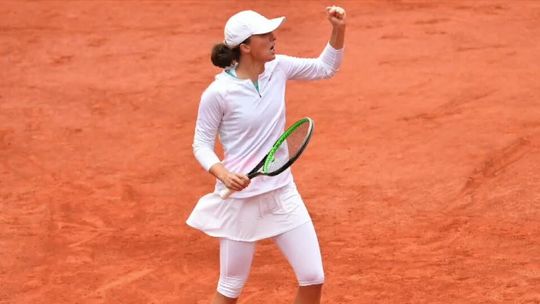 Paryż 2024: Iga Świątek pokonuje Chinkę i melduje się w ćwierćfinale turnieju kobiet