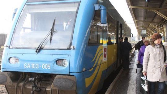 Pasażer wybił gaśnicą szybę w szynobusie