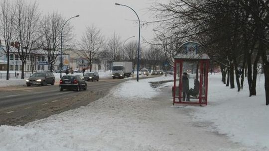 Pasażerom będzie łatwiej, śnieg zniknie z przystanków
