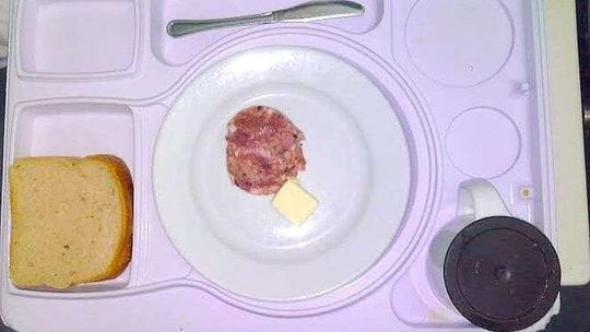 Pasztetowa i mielonki. Tak karmią pacjentów w lubelskich szpitalach