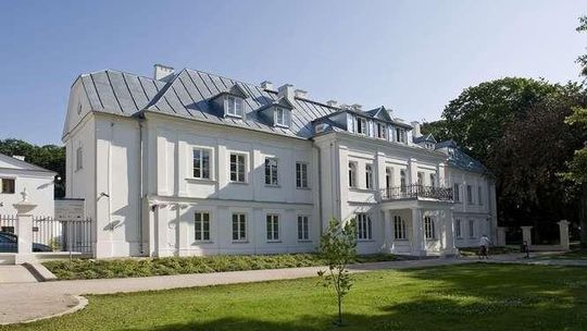 Paweł Borek pokieruje miejską biblioteką 