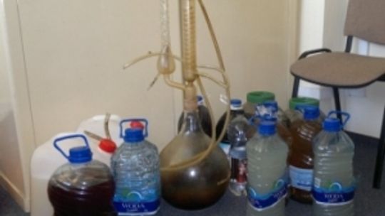 Pędził bimber, 55-latkowi grozi więzienie