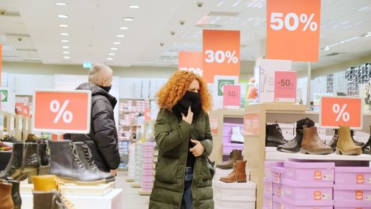 Pekao: zamknięcie galerii handlowych obniżyło sprzedaż detaliczną w styczniu