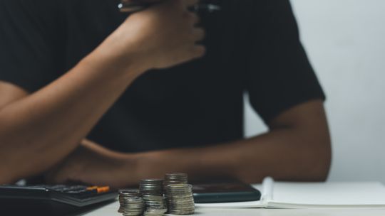 Pętla zadłużenia w firmie? Jak kredyt konsolidacyjny może obniżyć Twoje miesięczne raty