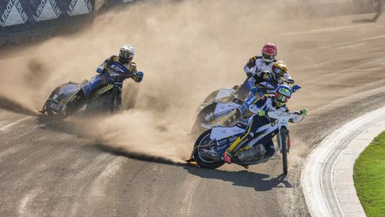 PGE Ekstraliga - gdzie oglądać żużel na żywo? Transmisje meczów w TV i online w internecie