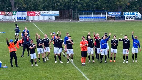 Piąte zwycięstwo z rzędu Janowianki i fotel lidera IV ligi! Stal Kraśnik i Start Krasnystaw straciły punkty