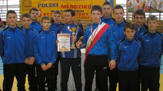 Pięć medali zapaśników z naszego regionu podczas krajowego czempionatu młodzików