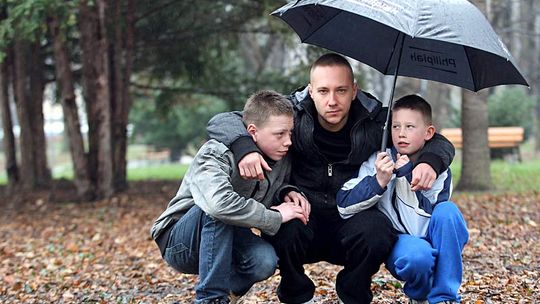 Pięcioro rodzeństwa zostało bez rodziców. Potrzebują wsparcia