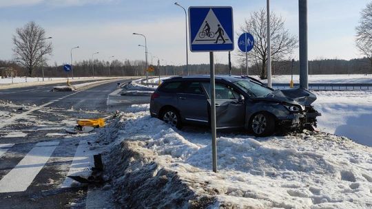 Pięciu pasażerów ucierpiało w zderzeniu dwóch samochodów osobowych