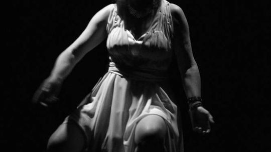 "Pięknie Ładnie". Monodram Katarzyny Pawłowskiej w DDK Węglin