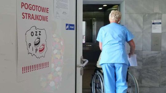 Pielęgniarki z SPSK4 wznowiły protest. Strajk jednak będzie. "Nie mamy wyjścia"